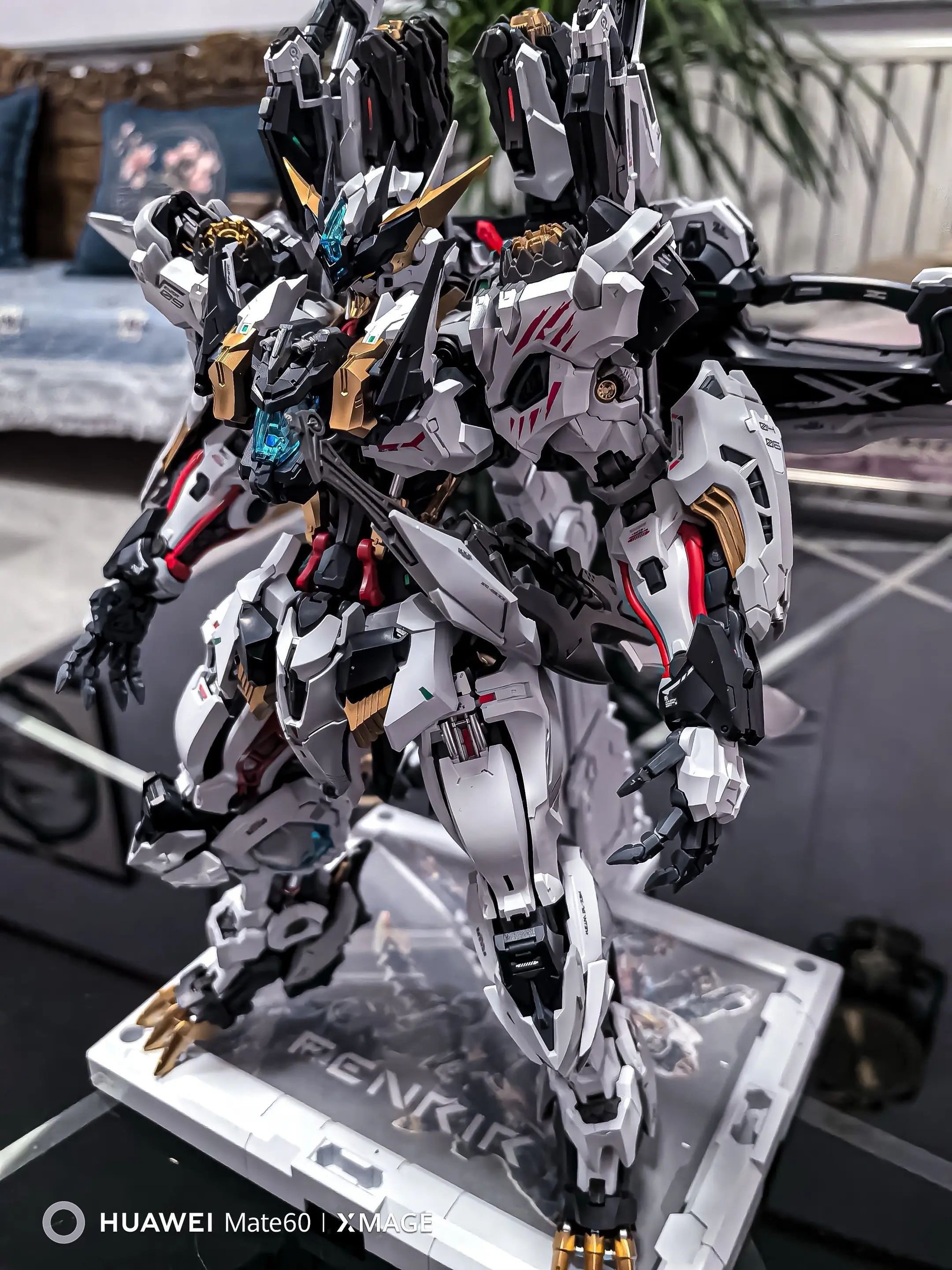 Model Kit Infinite Dimension - In Era+ Infinite Series Fenrir 1/72